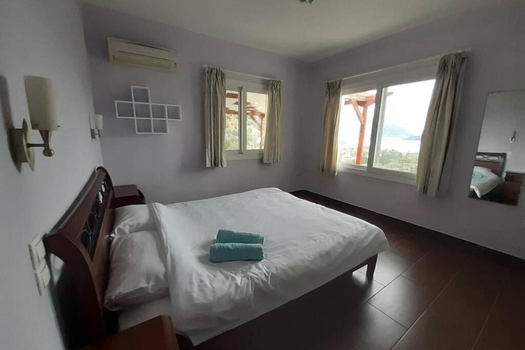 Villa Sunrise With Stunning Views And Private Pool Katokhórion المظهر الخارجي الصورة